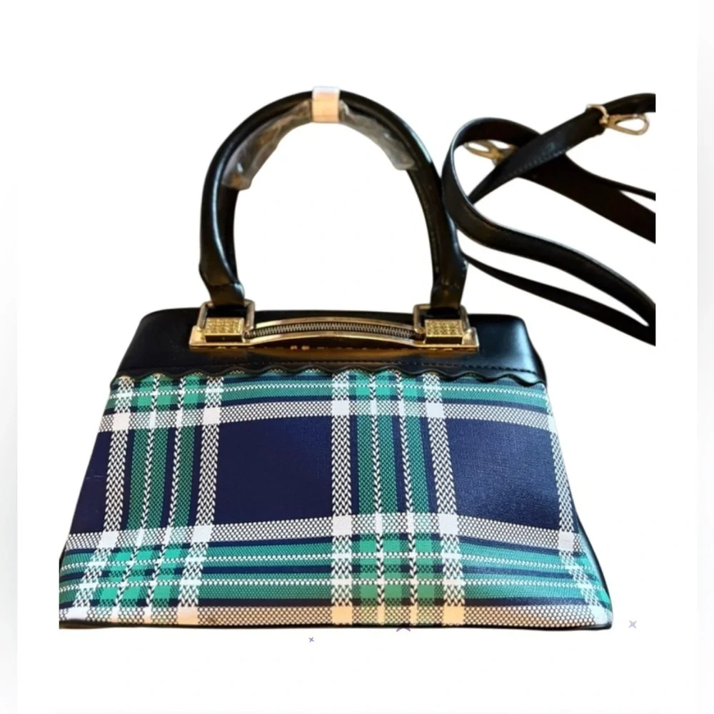 new- Classic Plaid Handbag  Gold Accents Detachable & Adjustable shoulder strap